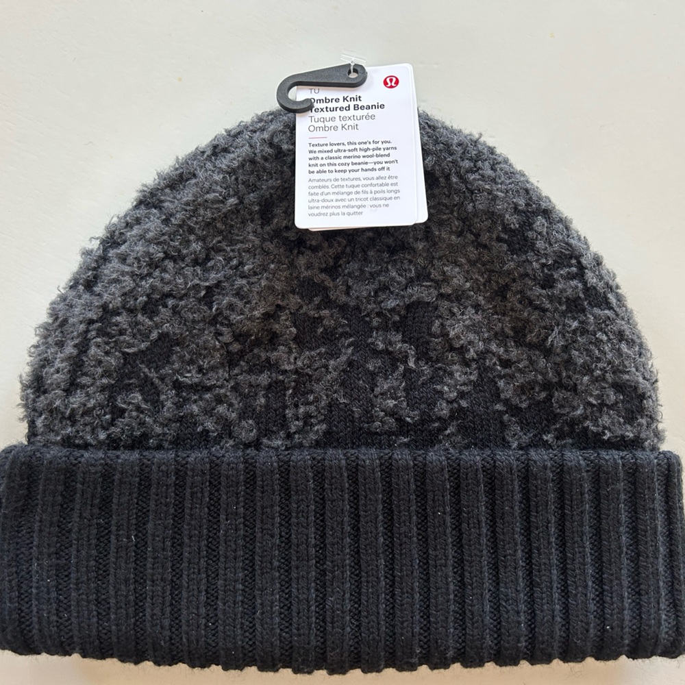 Lululemon NWT Ombré Knit Textured Beanie